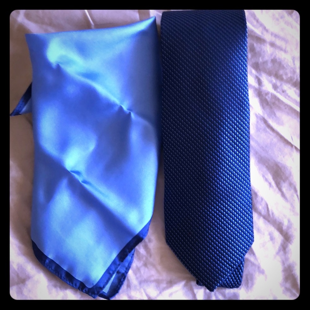Michael Kors tie and handkerchief